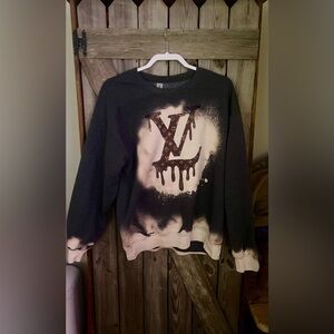 Stylish Black and Cream Sweater